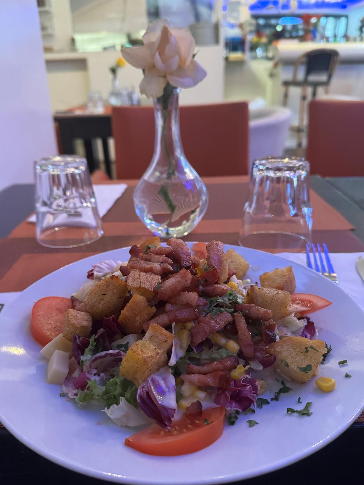 restaurantlunabar.ch_salade_paysanne_1200x1600